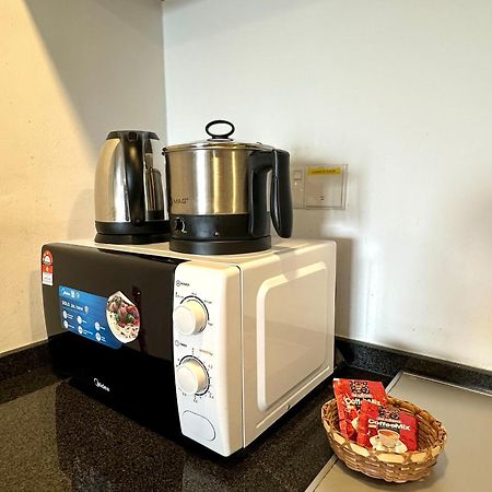 Landmark Stunning High Floor Coast View Studio #Netflix #Fast Wifi Tanjung Tokong Exteriör bild